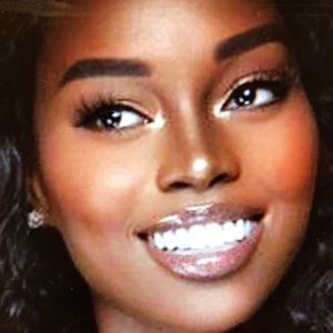 Meet your Posher, Sirena